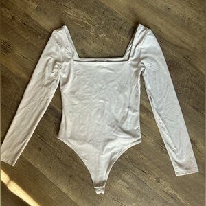 Aritzia- Contour Thong Bodysuit – Light Pink, Size Medium
